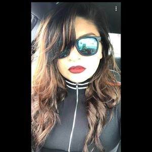 Meet your Posher, Kimberly